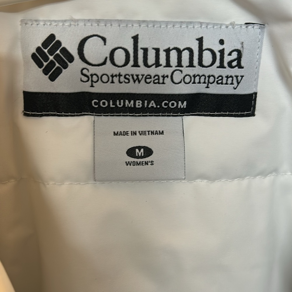 Ladies Columbia jacket - Picture 8 of 9